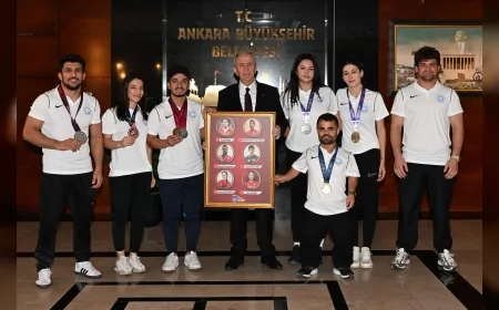 Mansur Yavaş: “Sporcularımız Dünya Rekorları ve Altın Madalyalar Getirmeye Devam Edecek”