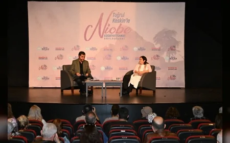 Latife Tekin 6. Niobe Edebiyat ve Sanat Söyleşileri’nde Manisalılarla Bir Araya Geldi