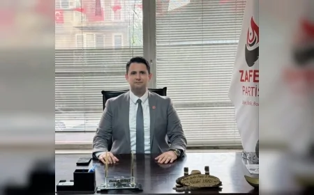Zafer Partisi Manisa Teşkilatında Toplu İstifa Depremi: İl Başkanı ve Yönetim Görevlerini Bıraktı