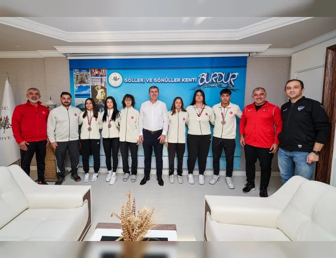 Burdur Belediye Spor Kulübü Sporcuları Dünya Şampiyonası Yolunda