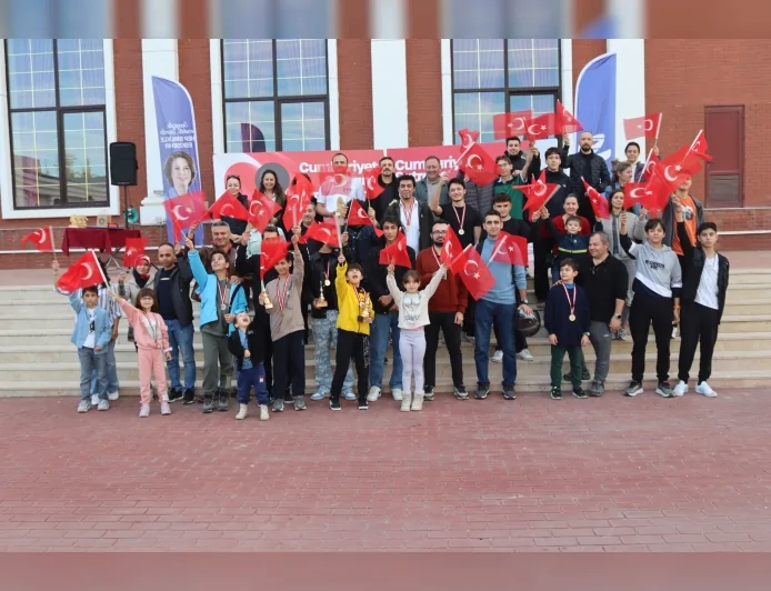 Cumhuriyet’in 102. Yılı Eskişehir’de Satranç Hamleleriyle Kutlandı