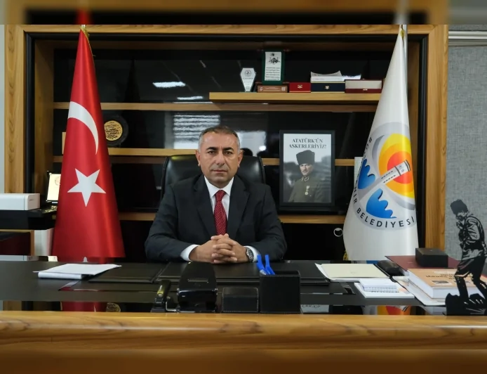 Güngör Geçer: “Benim naçiz vücudum elbet bir gün toprak olacaktır ancak Türkiye Cumhuriyeti ilelebet payidar kalacaktır”