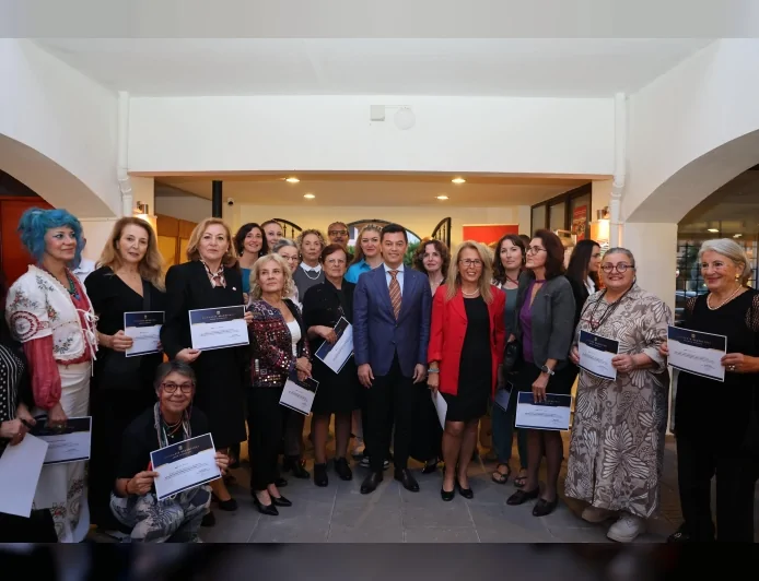 Ekim Geçidi Sergisi 15. Kez Marmaris’te Açıldı: Cumhuriyet’in 102. Yılı Sanatla Kutlanıyor