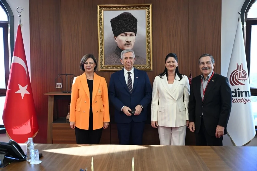 Başkan Ayşe Ünlüce Edirne’deki Tarihi Kentler Birliği toplantısında kentlerin geleceğine vurgu yaptı