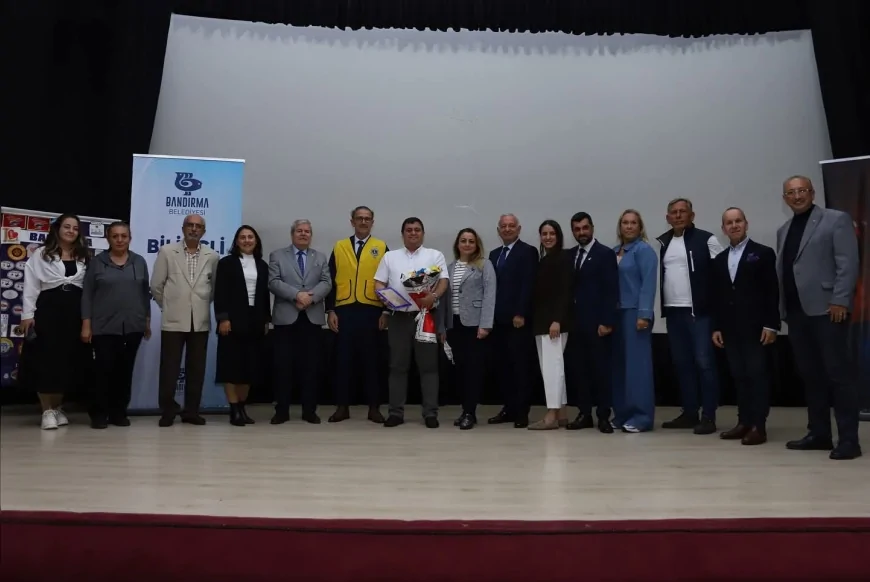 Bandırma’da çocukluk çağı kanserleri semineri yoğun ilgi gördü