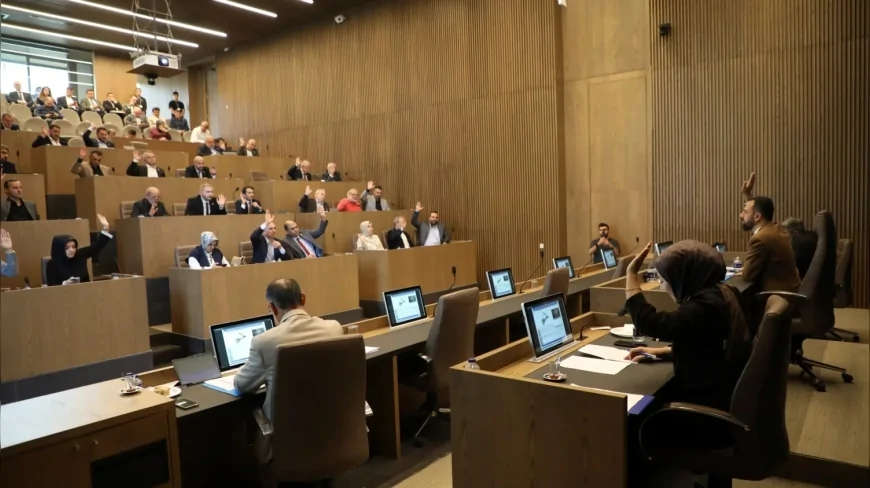 İnegöl Belediyesi meclisinde 640 bin Euro’luk hibe desteği ve Oylat cam teras projesi kararı