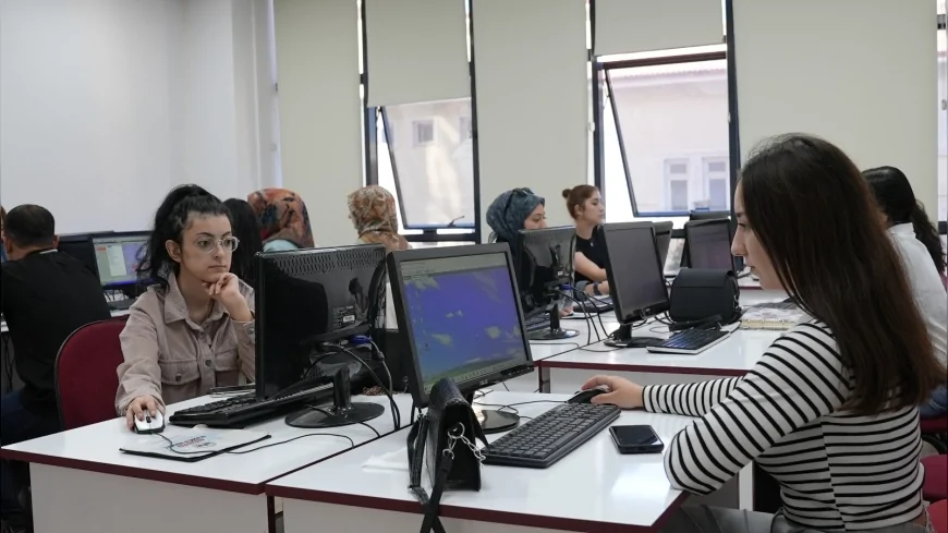 Elazığ Belediyesi ücretsiz bilgisayarlı muhasebe kursuna 53 genç katılıyor