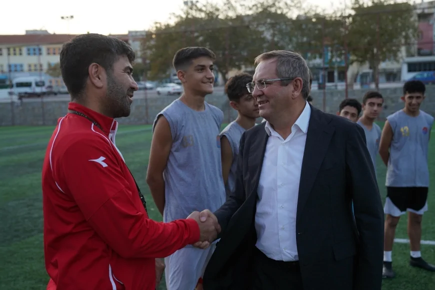 Ayvalık Belediye Başkanı Mesut Ergin: "Gençlerimizin ve sporun her zaman yanındayız"