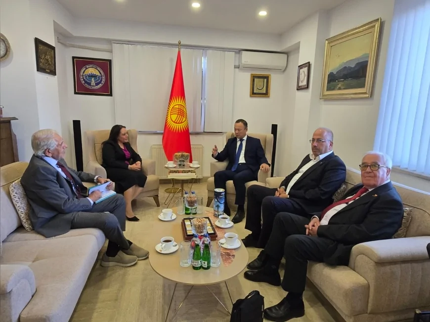 Prof. Dr. Aysun Bay, Kırgızistan Büyükelçisi Kazanbaev ile sağlık turizmi iş birliğini görüştü