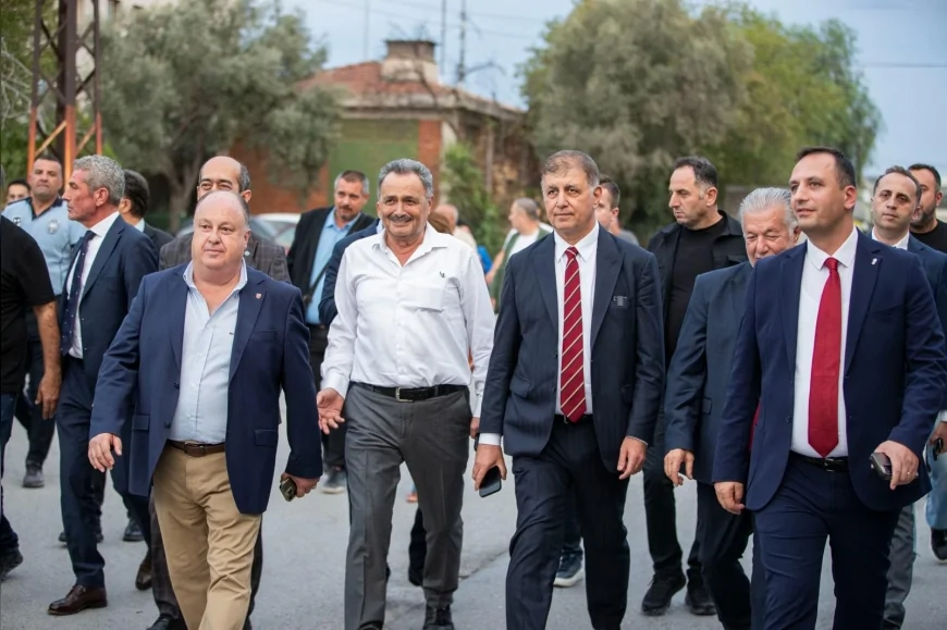 Cemil Tugay Işıkkent Ayakkabıcılar Sitesi’nde esnafla buluştu, ihracat ve üretim sorunları masaya yatırıldı