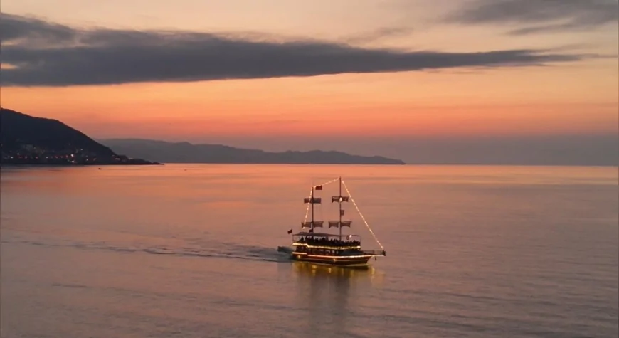 Ordu’da turizmin yeni klasiği: Kuzey Yıldızı teknesi bu sezon 20 bin ziyaretçiyi ağırladı