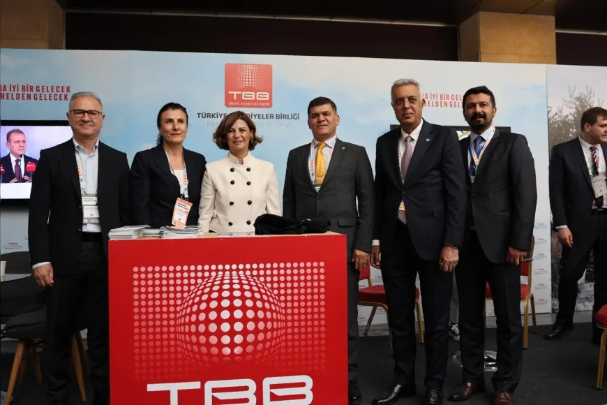 Eskişehir Büyükşehir Belediye Başkanı Ayşe Ünlüce: "Küresel sorunların çözümü yerelden yükselen ortak akıl ve dayanışma ile mümkün"