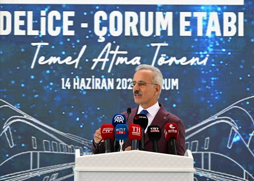 Ulaştırma Bakanı Abdulkadir Uraloğlu: "Delice-Çorum hızlı tren etabında kazı çalışmalarında yüzde 30 ilerleme sağladık"