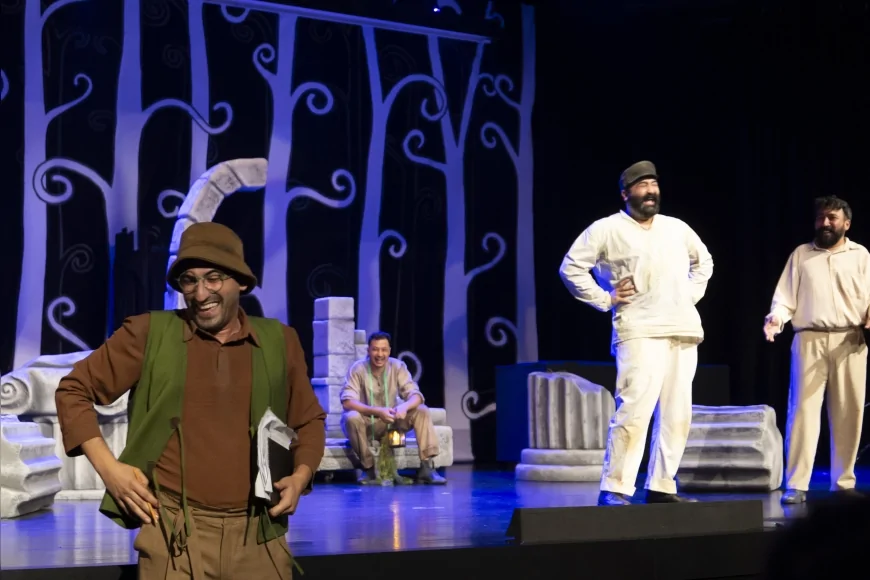 Mersin Şehir Tiyatrosu 25. sezonunu Shakespeare’in ‘Bahar Noktası’ ile açtı