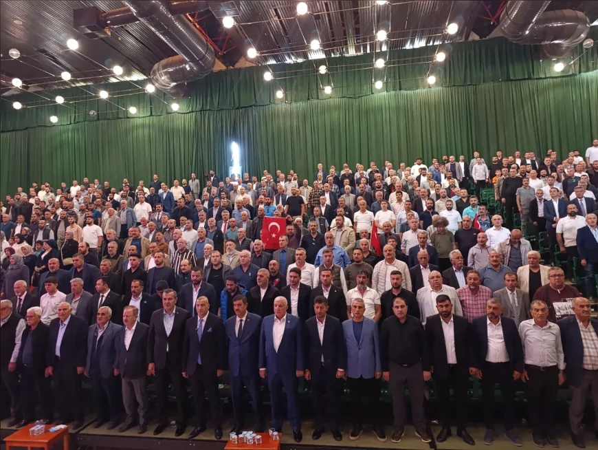 Ankara Servis Aracı İşletmecileri Esnaf Odası’nda yarış kızıştı: Kurtuluş Kara Altınpark’ta adaylığını açıkladı, vergi ve S plaka için düzenleme sözü verdi