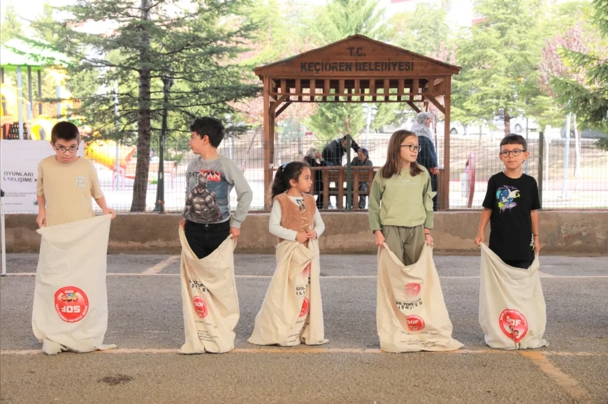 Keçiören’de Geleneksel Sokak Oyunları Festivali Renkli Görüntülere Sahne Oldu