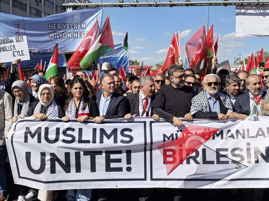 Ankara’da yüzbinler Gazze için buluştu: Kızılay Meydanı’nda büyük dayanışma mitingi