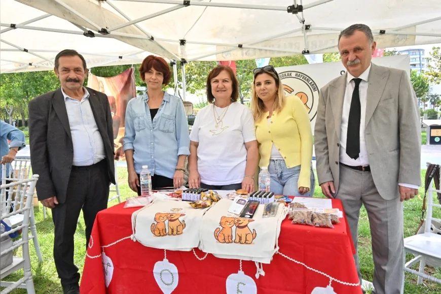 Manisa’da Dünya Hayvanları Koruma Günü’ne Özel Etkinlik: Kent Park’ta Film Gösterimi, Stantlar ve Çekilişle Renkli Bir Gün