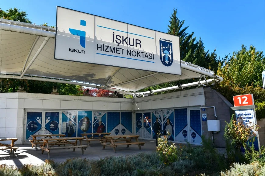 Ankara Büyükşehir Belediyesi Kariyer Merkezi, 2 Bin 945 Vatandaşın İstihdamına Aracılık Etti