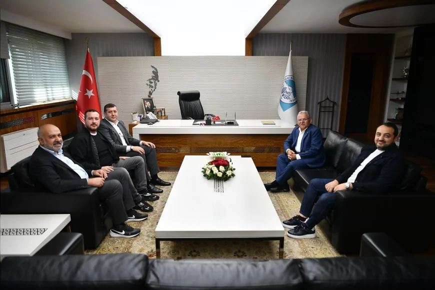 BÜYÜKKILIÇ VE ERSOY KAYSERİ FUTBOLUNUN ÖNEMLİ İSİMLERİYLE BİR ARAYA GELDİ