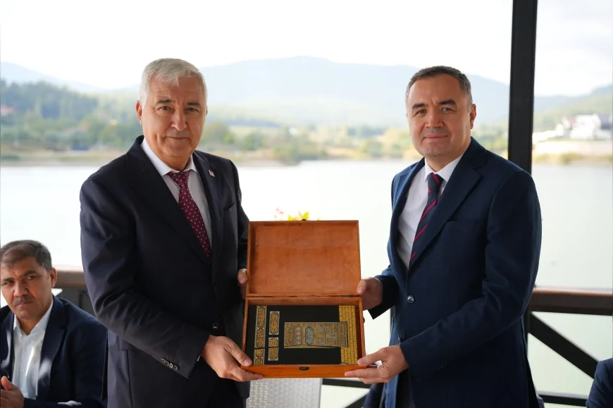 Başkan Mehmet Türkmen: “Diyanet, toplumun manevi rehberidir ve başka oluşumlara ihtiyaç yoktur”