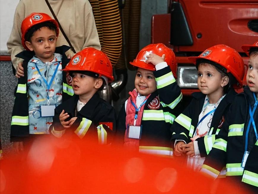 Düzce İtfaiyesi 28 Okuldan 744 Öğrenciyi Ağırladı: Minik İtfaiyecilere Başarı Belgesi