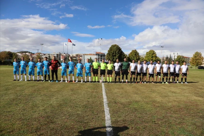 Eskişehir’de 2025 Cumhuriyet Kupası Futbol Turnuvası Başladı: 14 Takım Şampiyonluk Mücadelesinde
