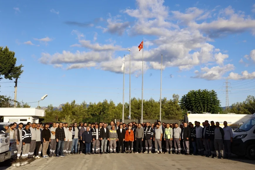 Başkan Vekili Büşra Özdemir: “Antalya’nın her sokağında Fen İşleri emekçilerinin izi var”