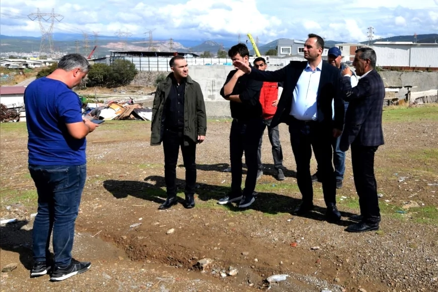 Bornova Belediyesi, atıl alanları üzüm bağına dönüştürüyor: Bornova Misketi yeniden toprakla buluşuyor