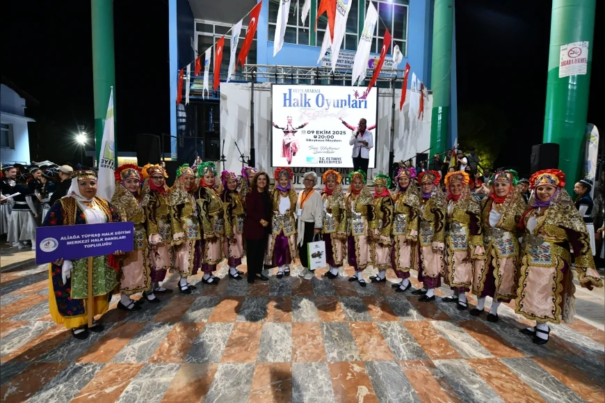 Fethiye’de Uluslararası Halk Oyunları Festivali kültür ve dostluğu buluşturdu