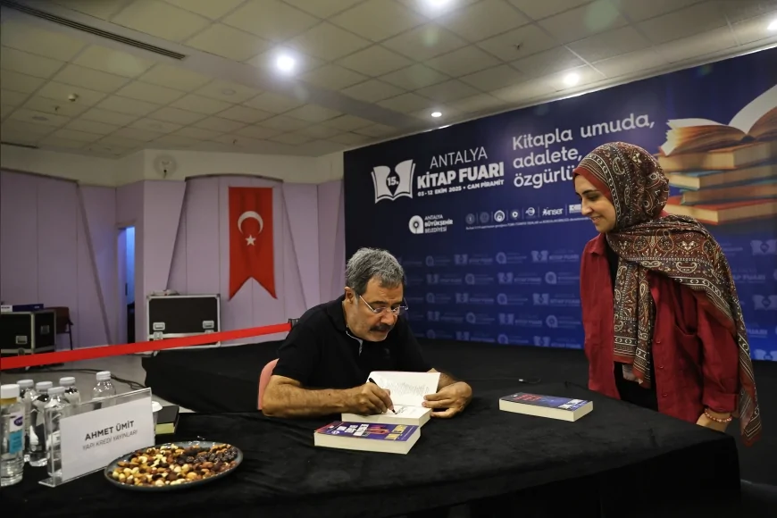 Ahmet Ümit: "Antalya’ya her geldiğimde çok mutlu oluyorum ama bir yandan da buruk hissediyorum"