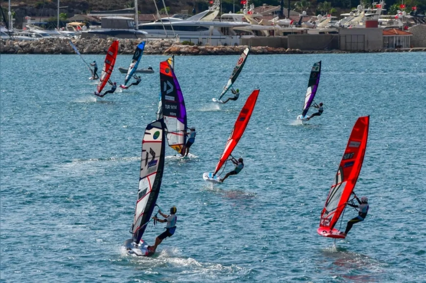 Alaçatı Windfest 2025 renkli görüntülerle sona erdi, ödüller sahiplerini buldu