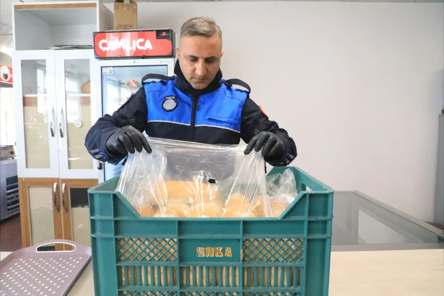Elazığ’da zabıta ekiplerinden okul kantinlerine sıkı denetim: Son kullanma tarihleri ve hijyen koşulları tek tek incelendi