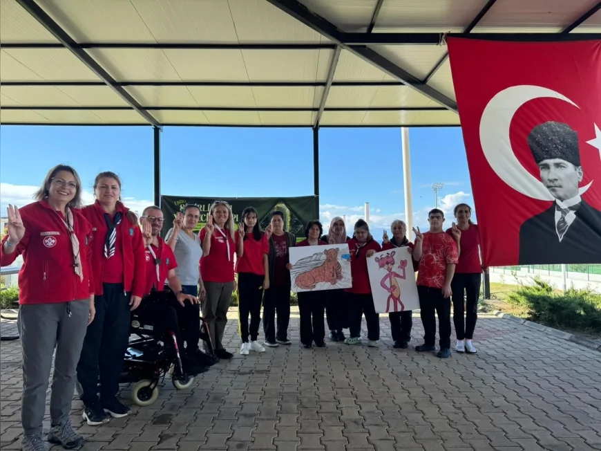 Efes Selçuk’un engelsiz çocukları izcilikle tanıştı: “Onların mutluluğu bizi de mutlu ediyor”