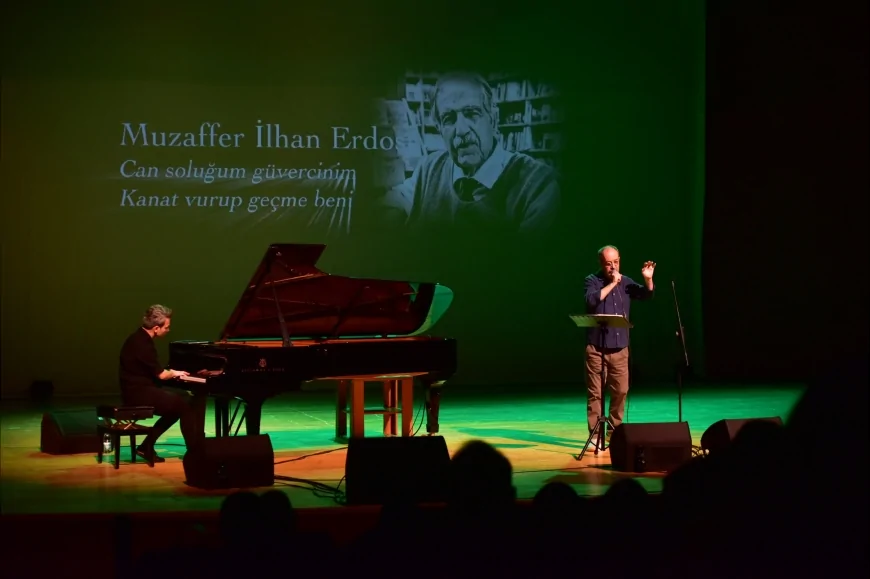 Hüsnü Arkan ve Dengin Ceyhan’dan Bursa’da Şiirle Müziğin Buluştuğu Unutulmaz Gece