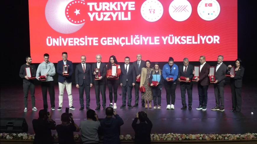 Üniversite Sporları Federasyonu’ndan Rekor Katılımlı Gece: “Spor Dostu Kampüs” Vizyonu Türkiye’yi Zirveye Taşıyor (DETAY HABER)