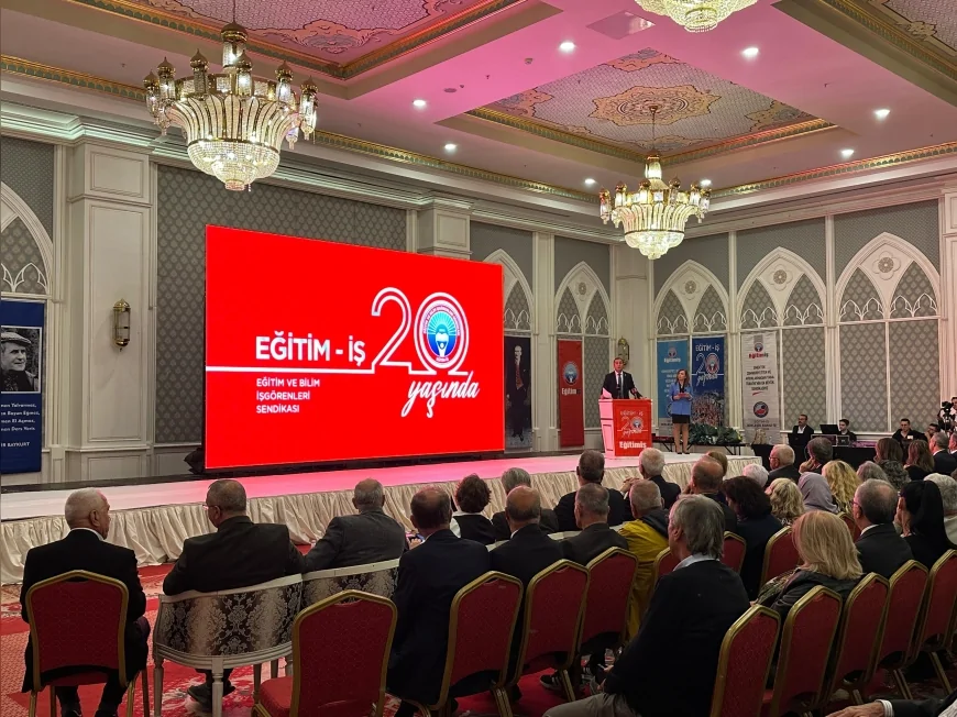 Eğitim-İş’in 20. yılı Ankara’da kutlandı: “Laik ve bilimsel eğitim için mücadele sürecek” — CUMHA’nın özel röportajları gündem oldu