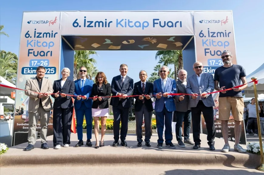 Dr. Cemil Tugay: “İzmir’in her köşesini kitap ve sanatla buluşturmaya kararlıyız”