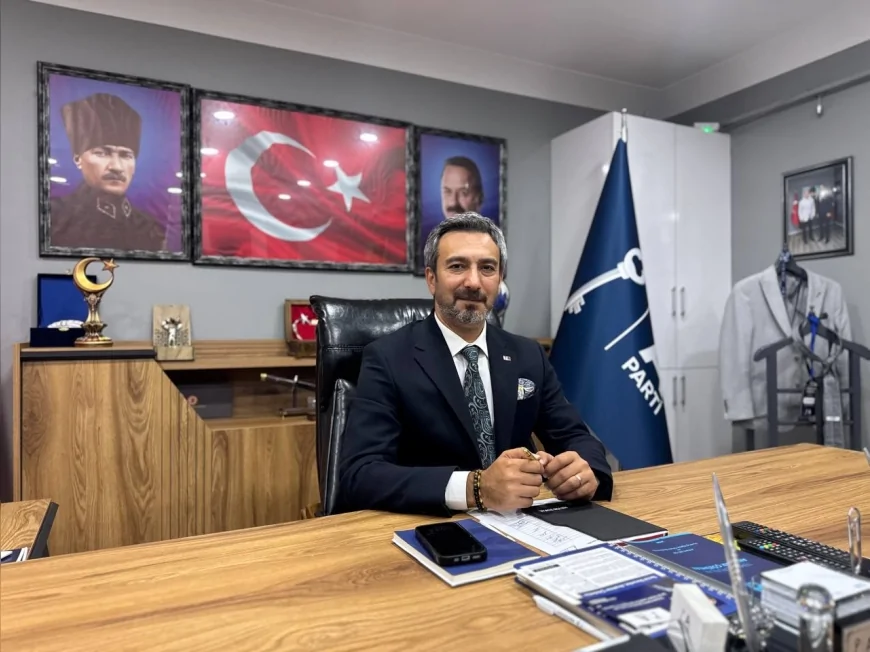 Anahtar Parti Düzce İl Başkanı Topal: “Hazır Giyimde Rekabet Gücü Alarm Veriyor – Türkiye Üretim Gücünü Kaybediyor”
