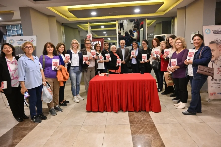 Gazeteci Yavuz Oğhan Manisa’da Demokrasi ve Basın Özgürlüğünü Konuştu