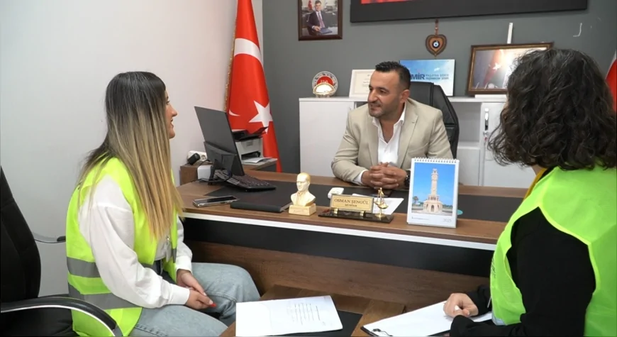 İzmir Büyükşehir Belediyesi Muhtarlarla El Ele Kentin 1294 Mahallesine Kesintisiz Hizmet Sunuyor