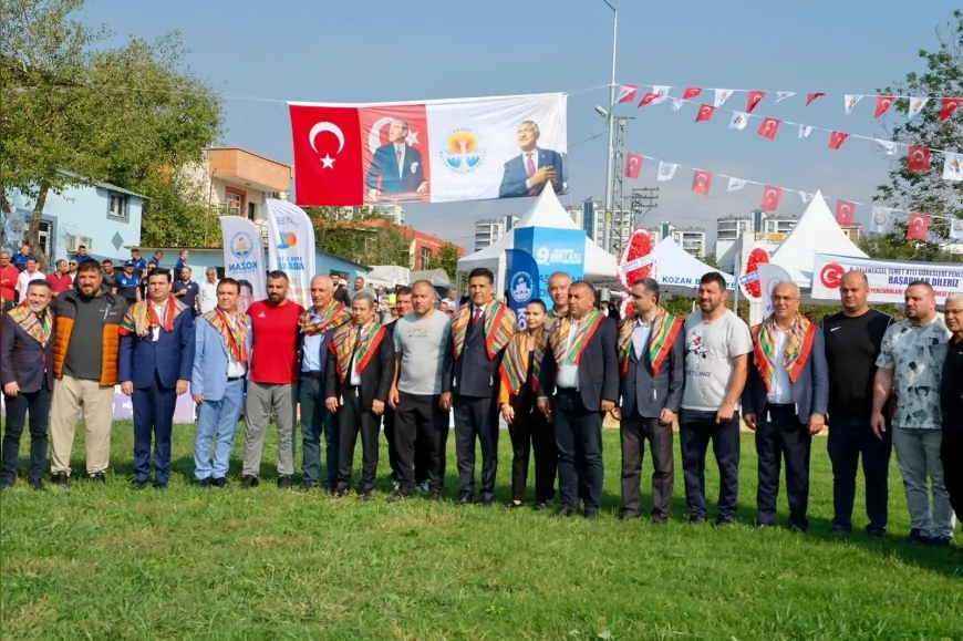 9. Geleneksel İsmet Atlı Karakucak Güreşleri Kozan’da Başladı: Bin Sporcu Er Meydanına Çıktı