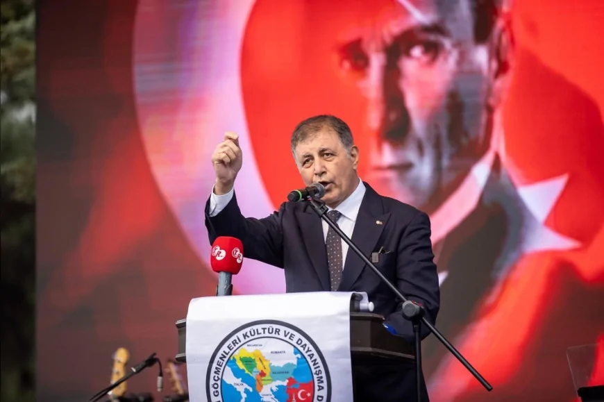 Başkan Cemil Tugay 12. Balkan Şenliği’nin Açılışında: “Yürek Yüreğe, Omuz Omuza Çalışacağız”