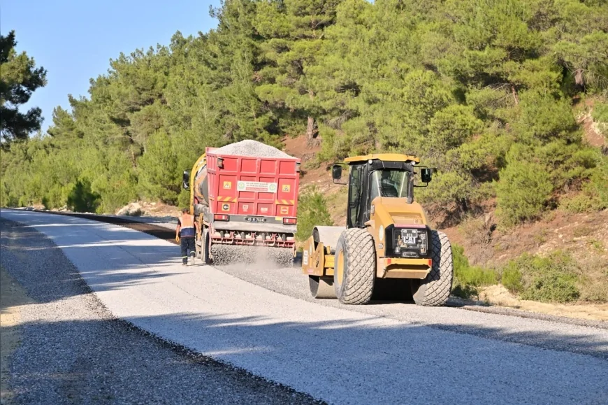 Kırkağaç’ta Yağmurlu-Bademli Yolu Yenilendi: Ulaşım Daha Konforlu ve Güvenli Hale Geldi