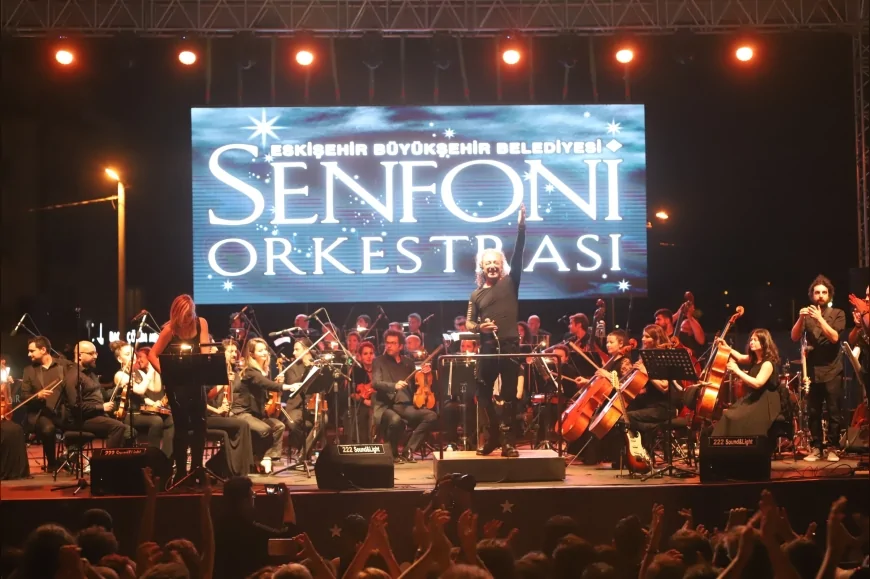Eskişehir’de Cumhuriyet Coşkusu Kentpark’ta Yaşanacak: 28 Ekim’de Şenlik ve Senforock Konseri