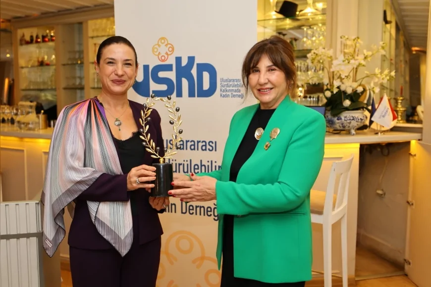 Başkan Filiz Ceritoğlu Sengel: “Efes Tarlası Yaşam Köyü Cumhuriyet’in Üretim Vizyonunun Günümüz Karşılığıdır”