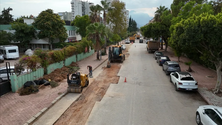 ASAT Genel Müdürü Cengiz Gülebay Konyaaltı’ndaki İçme Suyu ve Asfalt Çalışmalarını Yerinde İnceledi