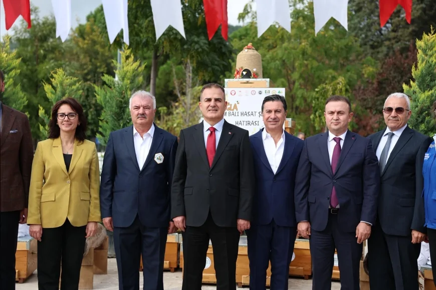 Bal Gibi Festival: Muğla’da Çam Balı Hasadı İlk Kez Düzenlenen Şenlikle Coşkuyla Kutlandı
