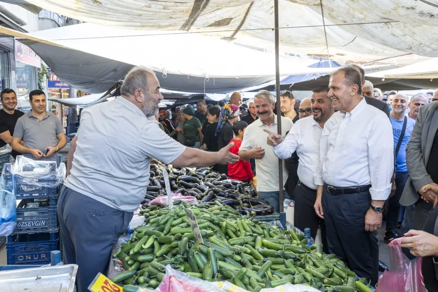 Başkan Vahap Seçer Demirtaş Pazarında: “Hayat Pahalılığına Çözüm İktidar Değişikliğidir”