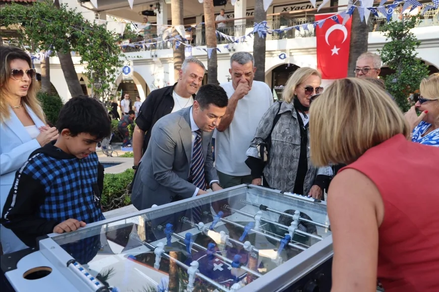 Yarış ve Festival Buluştu: Marmaris’te Oktoberfest Rüzgârı Deniz ve Eğlenceyi Birleştirdi